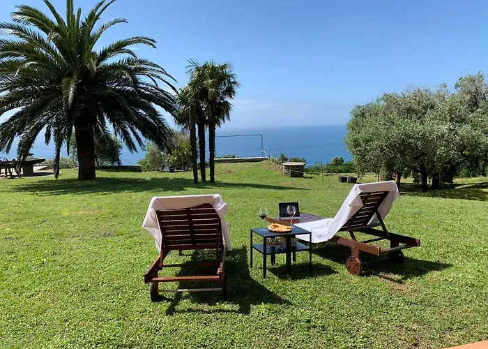 Villa Crevari By Holiday World